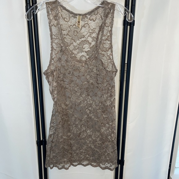 BKE Lace Floral Design Tank Top Tan Size Large - Picture 14 of 15